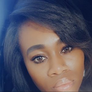 Meet your Posher, Tenisha